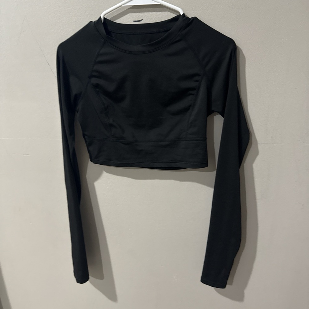 HALARA Black Long Sleeve Crop Top